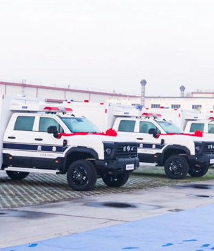 鋰電池UPS應(yīng)急電源車(chē)在洪澇/地震災(zāi)害中的快速響